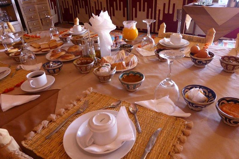 Merzouga Luxury Traditional Camp Екстер'єр фото